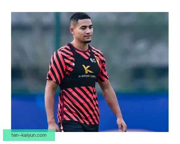 蒋光太防守能力稳定，成为球队后防线的重要支柱