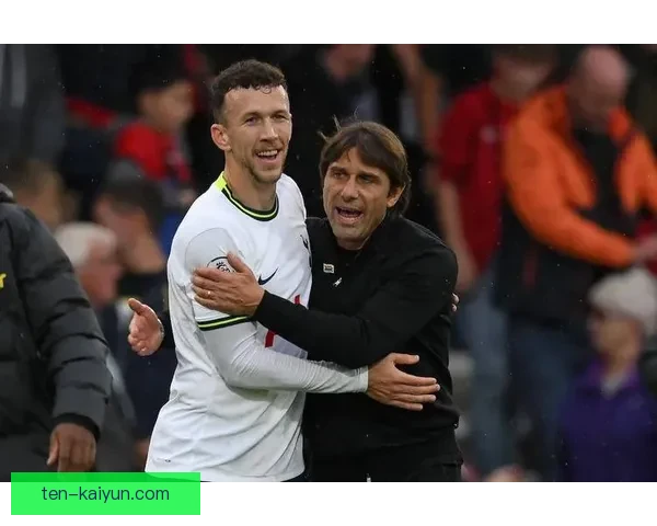 佩里西奇本赛季在热刺表现稳健，持续提升边路竞争力